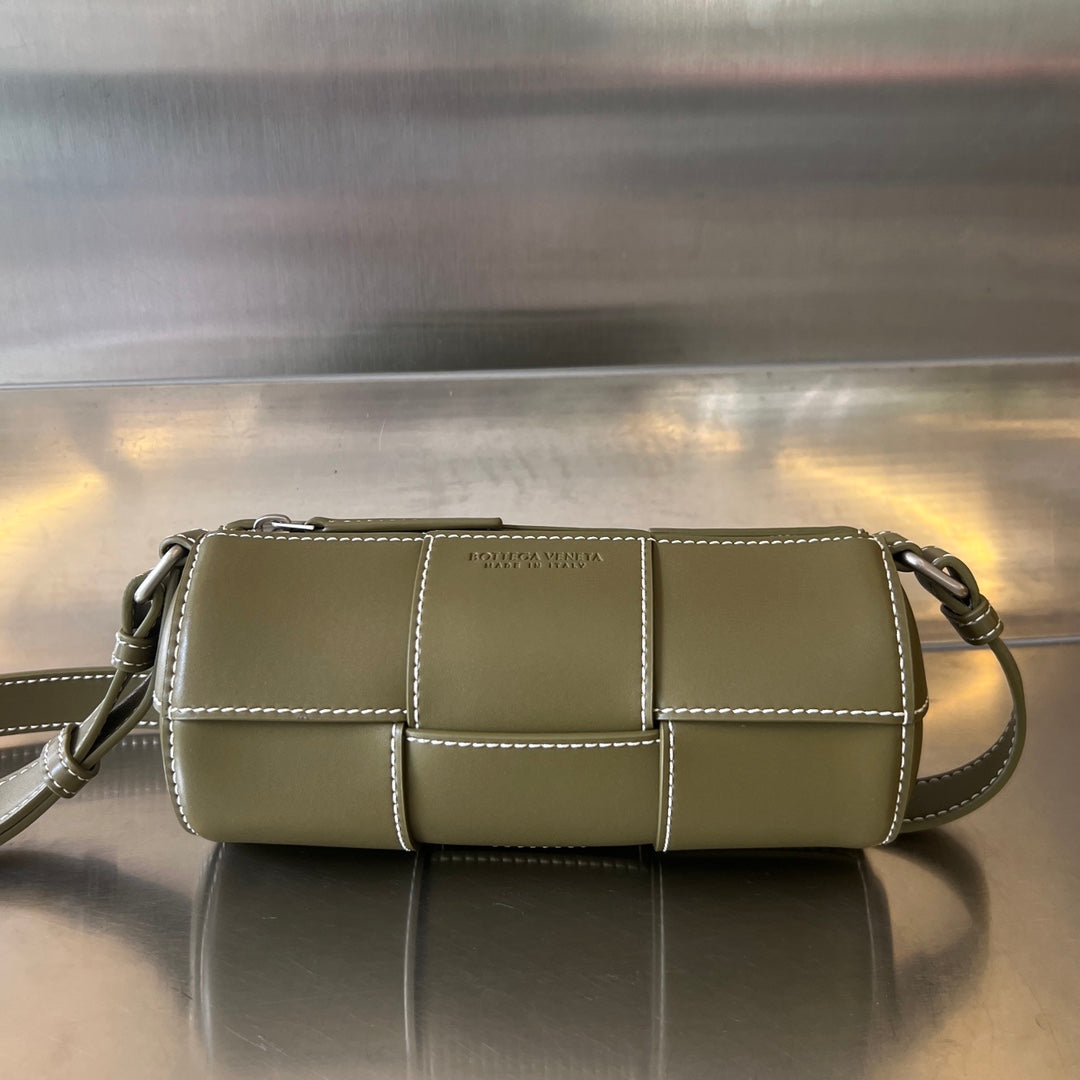 Bottega Veneta Small Cylinder Cassette 21 in Tobacco Brown Calfskin Bag