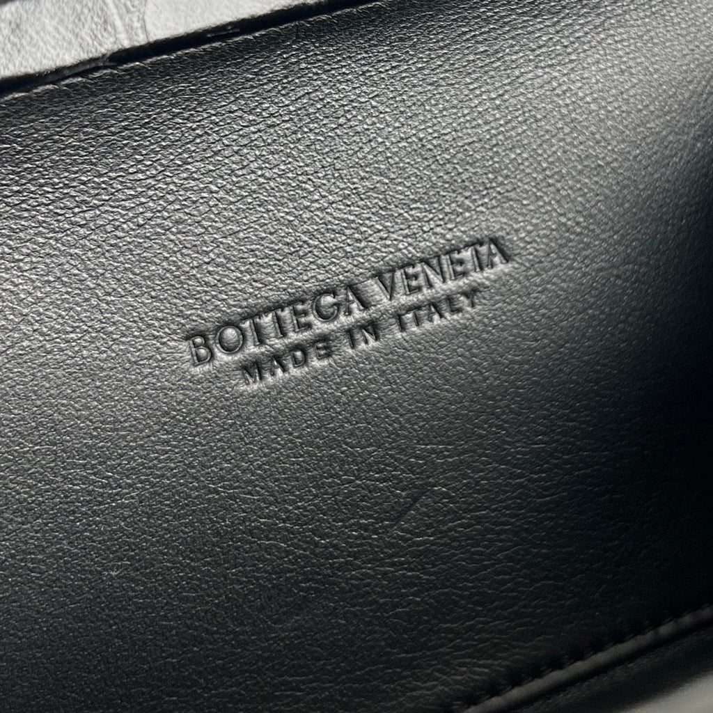 Bottega Veneta Knot 19 in Black Crocodile Pattern Calfskin Bag