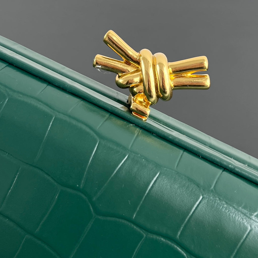 Bottega Veneta Knot 19 in Eden Green Crocodile Pattern Calfskin Bag