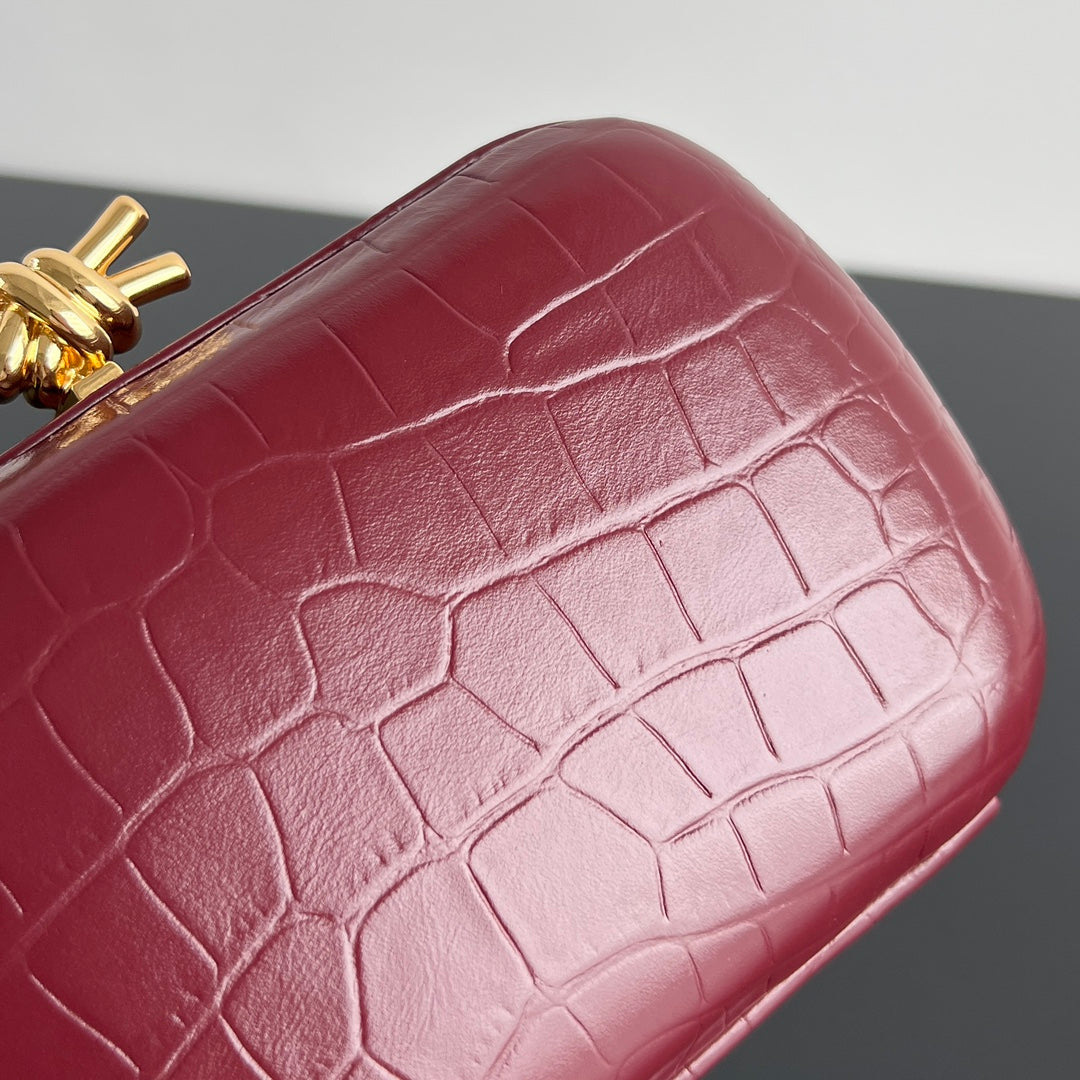 Bottega Veneta Knot 19 in Burgundy Red Crocodile Pattern Calfskin Bag