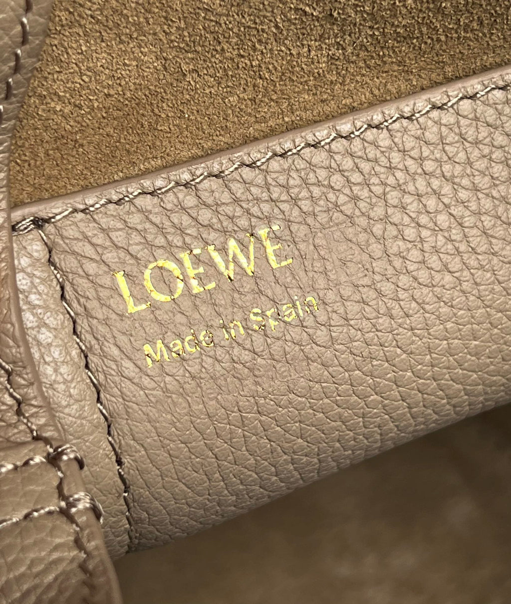 Loewe Mini 19 Pebble Bucket in Camel Brown Mellow Calfskin