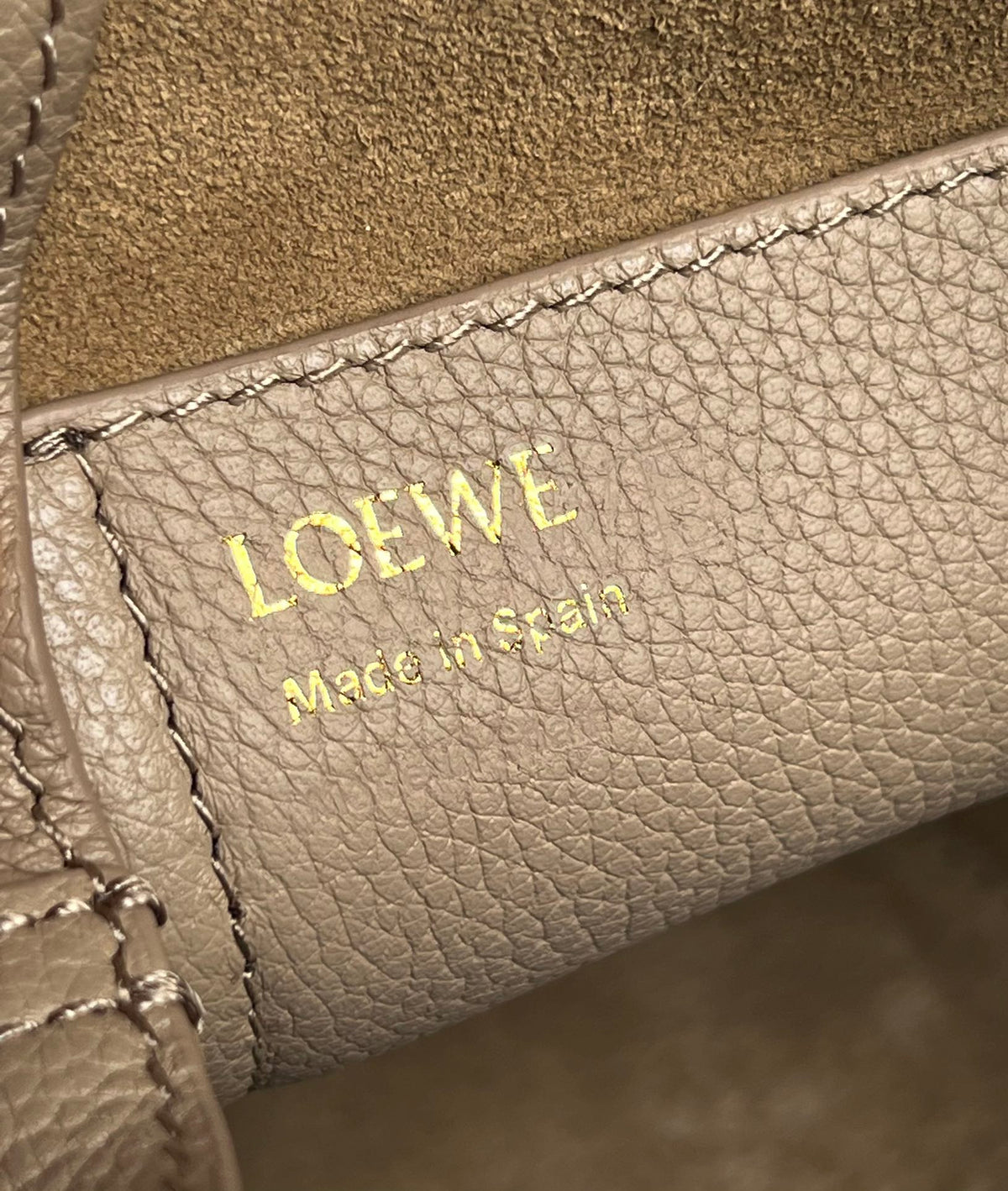 Loewe Mini 19 Pebble Bucket in Camel Brown Mellow Calfskin
