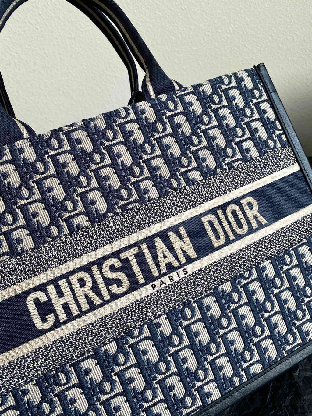 Dior Medium Book Tote 36 Blue Oblique Embroidery