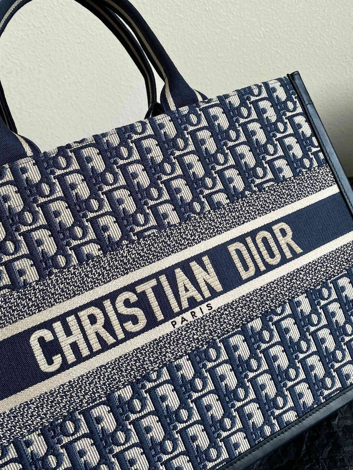 Dior Medium Book Tote 36 Blue Oblique Embroidery