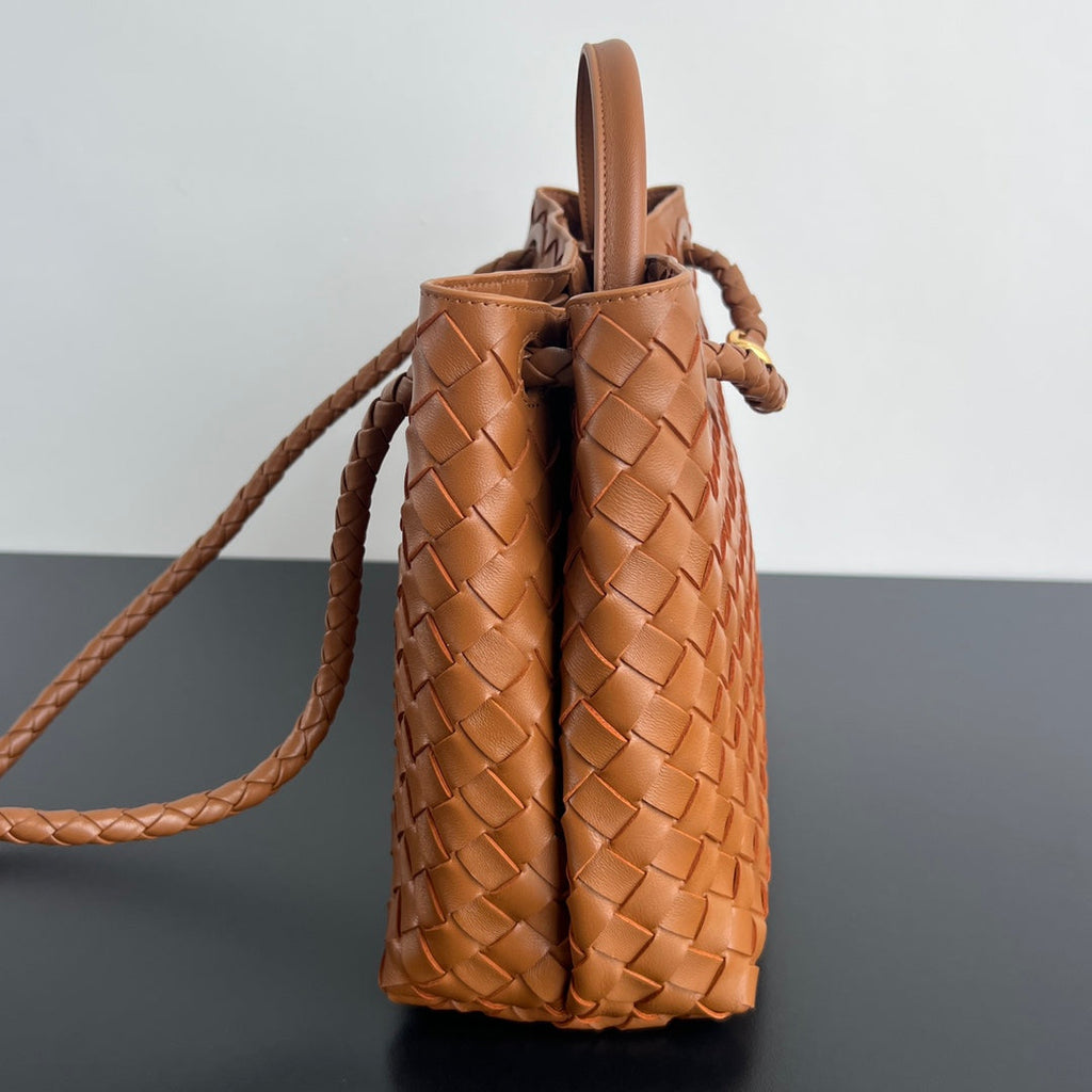 Bottega Veneta Large Andiamo 32 in Burnt Orange Lambskin Bag