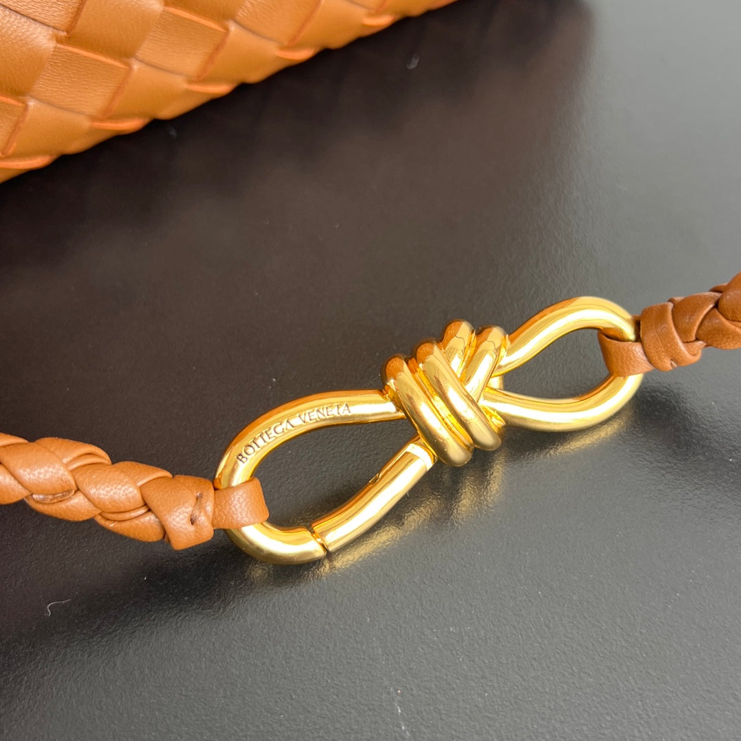 Bottega Veneta Medium Andiamo 25 in Burnt Orange Lambskin Bag