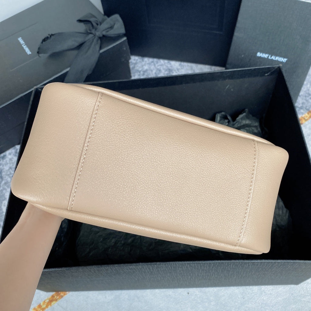 Saint Laurent Le 5 À 7 Small Supple 23 in Beige Lambskin Gold Buckle Bag