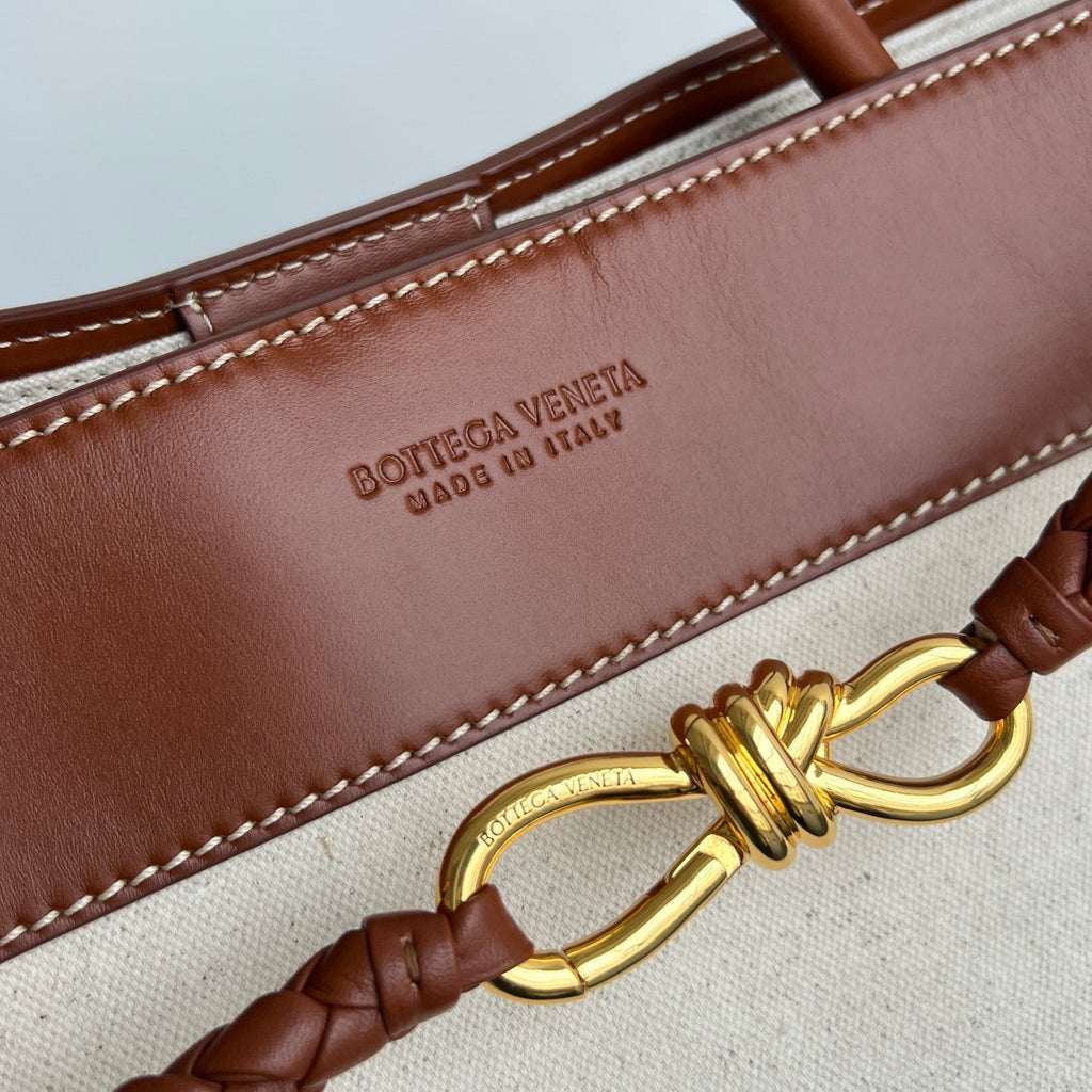 Bottega Veneta Large Andiamo 42 in White Brown Calfskin and Canvas Bag