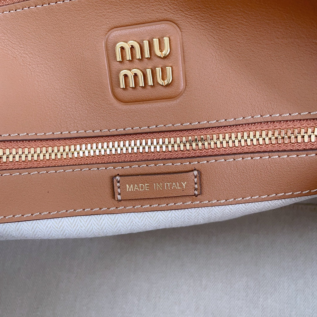 Medium Shell Bag 33 in Bronze Brown Calfskin