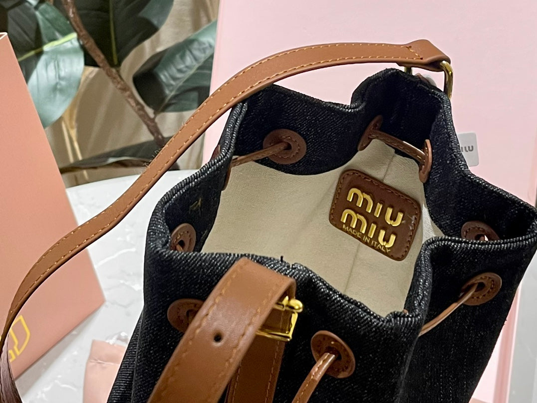 Tote 22 Bag in Black Denim