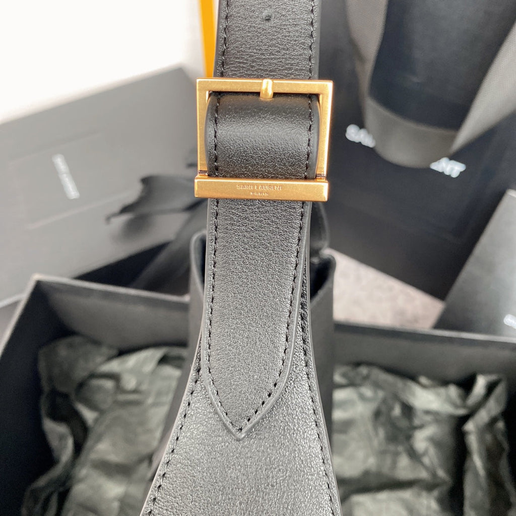 Saint Laurent Le 5 À 7 Small Supple 23 in Gray Lambskin Gold Buckle Bag
