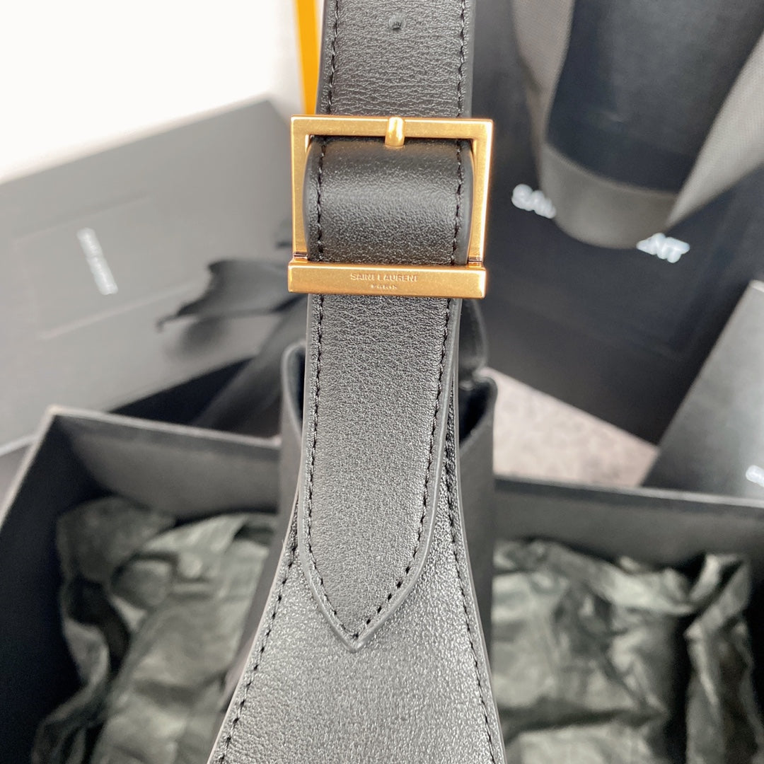 Saint Laurent Le 5 À 7 Small Supple 23 in Gray Lambskin Gold Buckle Bag