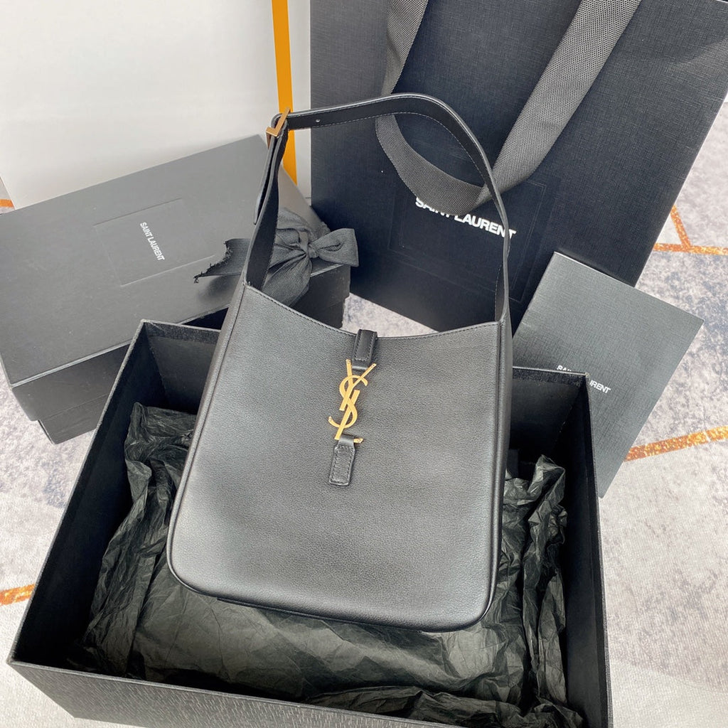 Saint Laurent Le 5 À 7 Small Supple 23 in Gray Lambskin Gold Buckle Bag