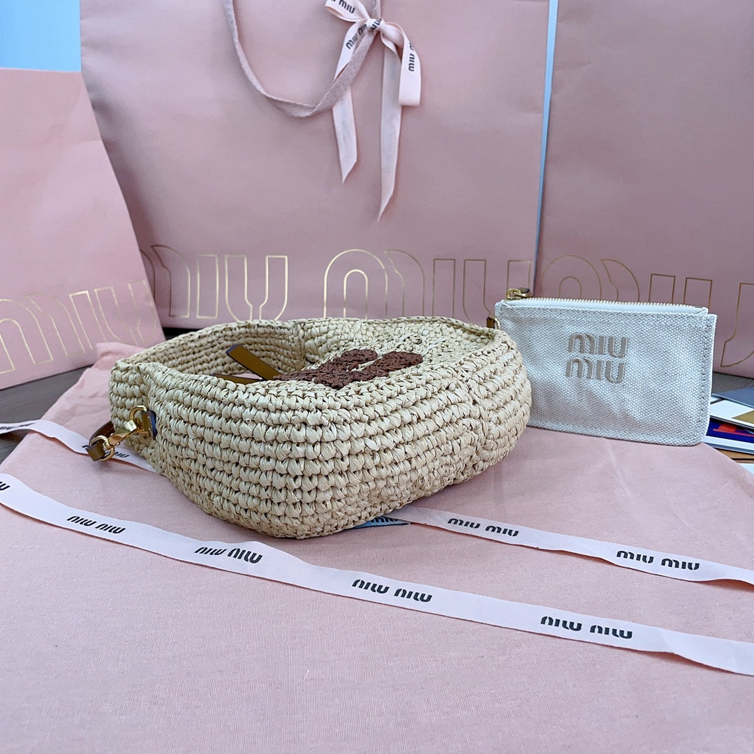 Wander Hobo Bag 20 in Beige Mix Brown Woven Raffia
