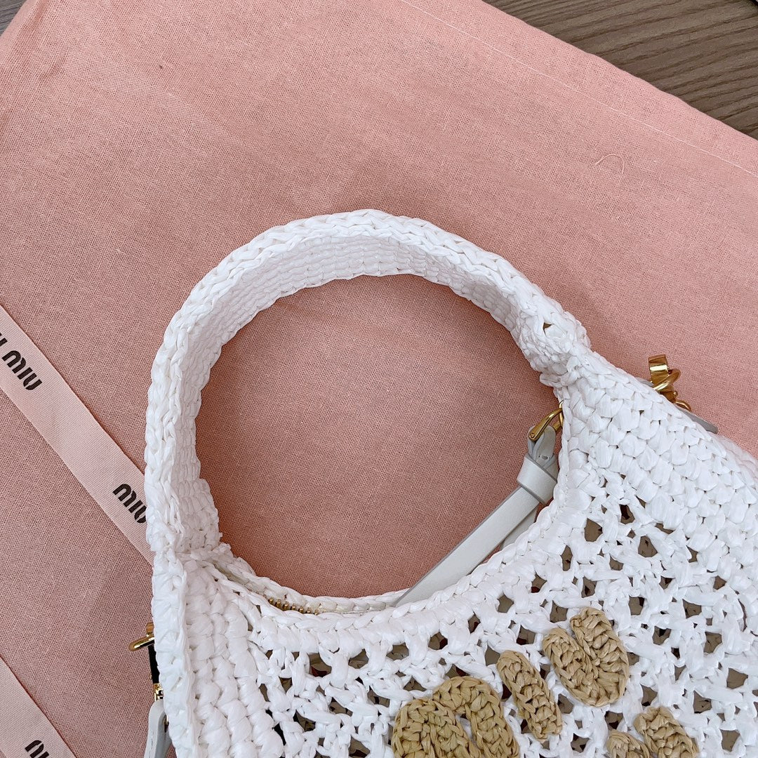 Wander Hobo Bag 20 in White Mix Brown Woven Raffia
