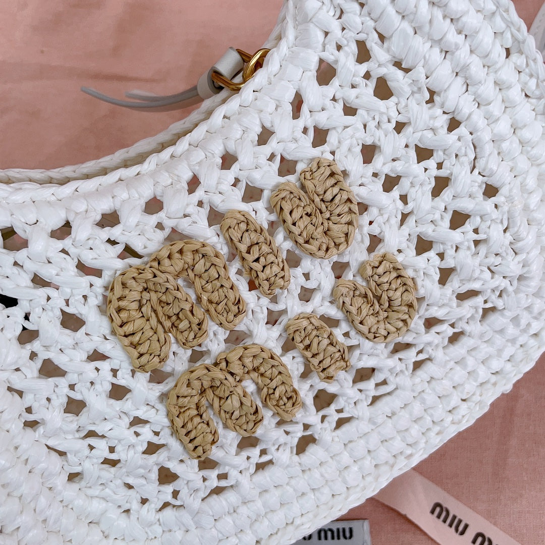 Wander Hobo Bag 20 in White Mix Brown Woven Raffia