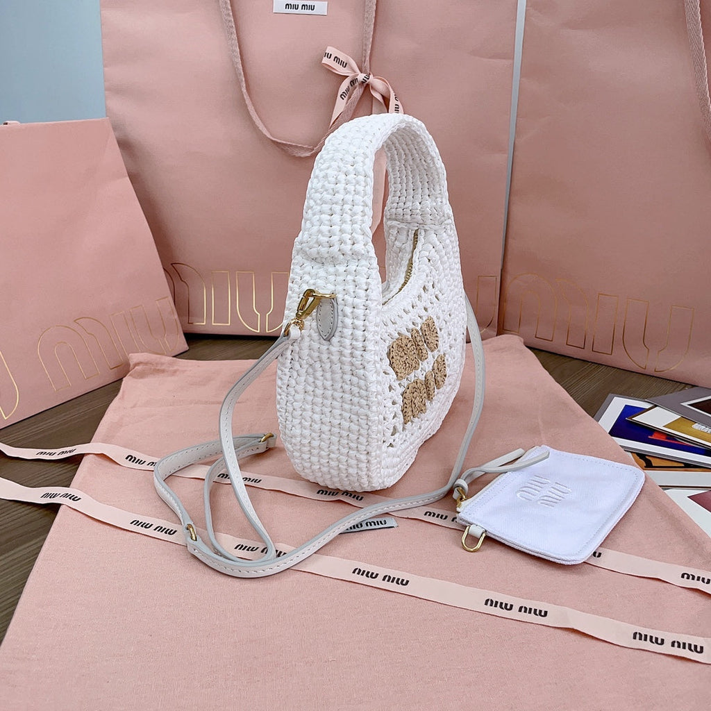 Wander Hobo Bag 20 in White Mix Brown Woven Raffia