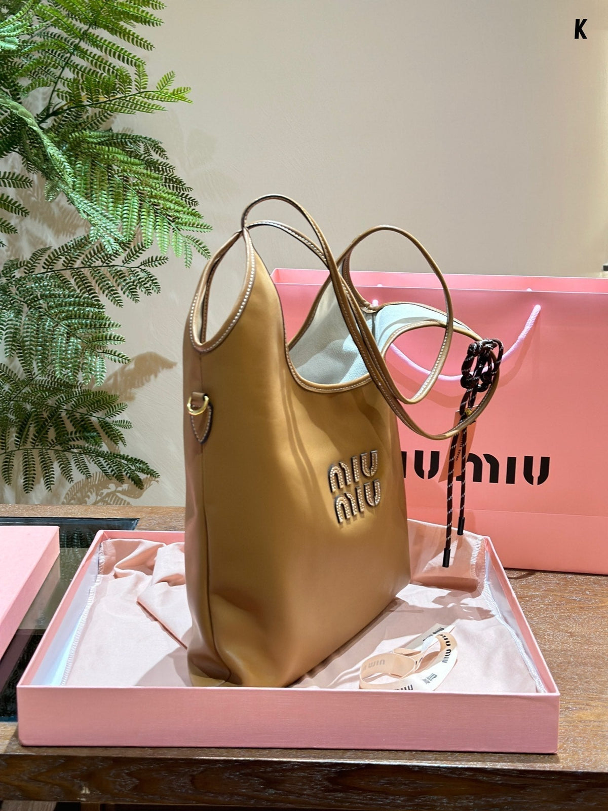 Tote 30 Bag in Caramel Brown Calfskin