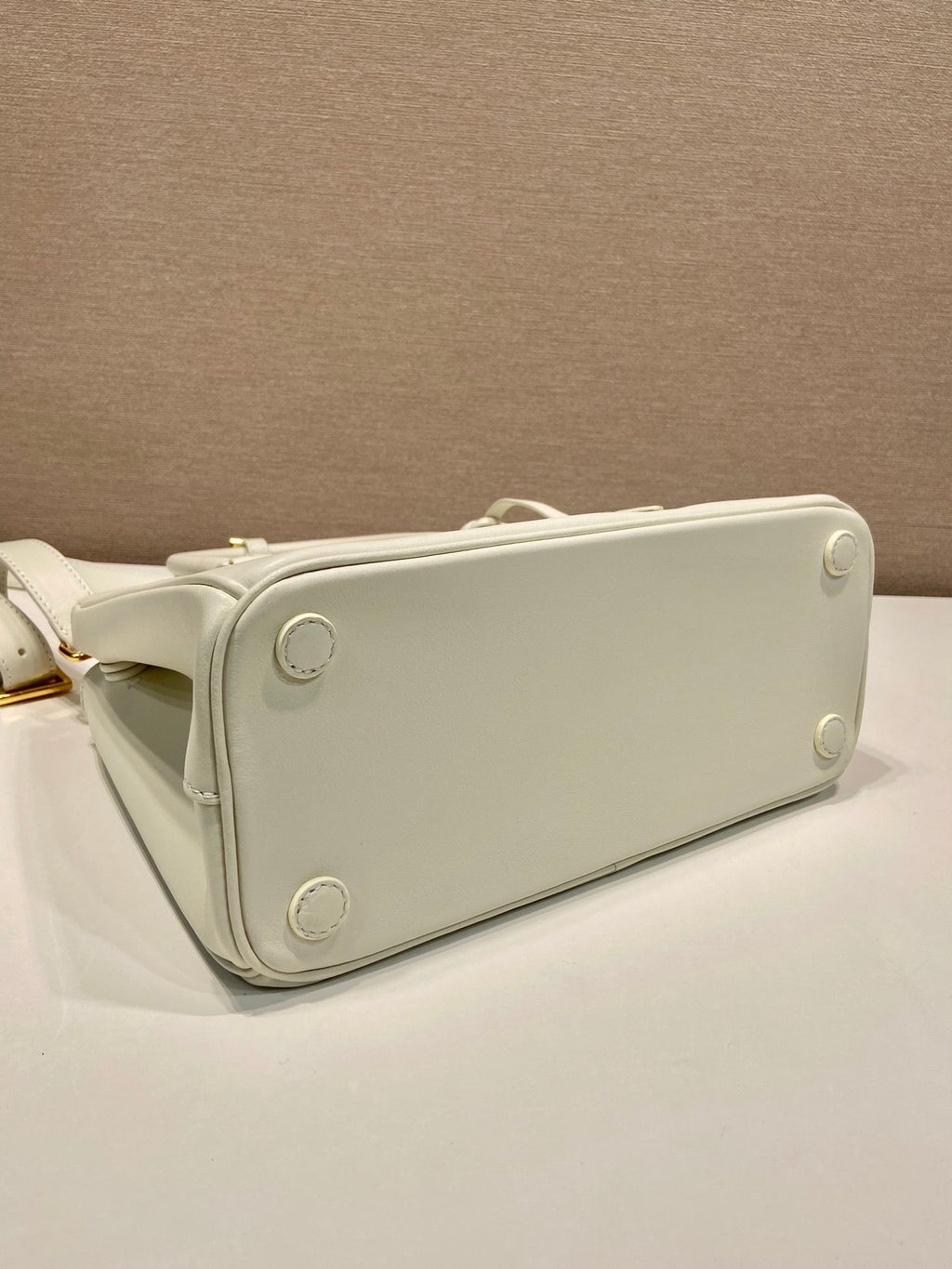Prada Medium Galleria Bag 28 in White Smooth Calfskin Gold Hardware