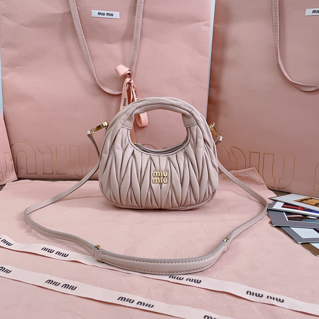 Wander Matelassé Nappa Mini Bag 18 in Nude Pink Lambskin