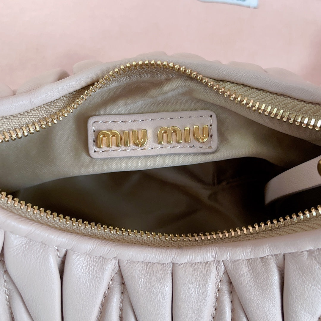 Wander Matelassé Nappa Mini Bag 18 in Nude Pink Lambskin
