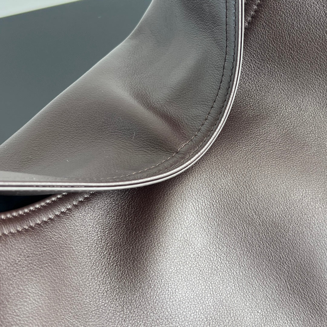Bottega Veneta Large Hop 46 in Chocolate Lambskin Bag