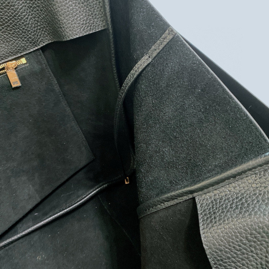 Saint Laurent Le 5 À 7 Bea in Grained Leather Black Bag