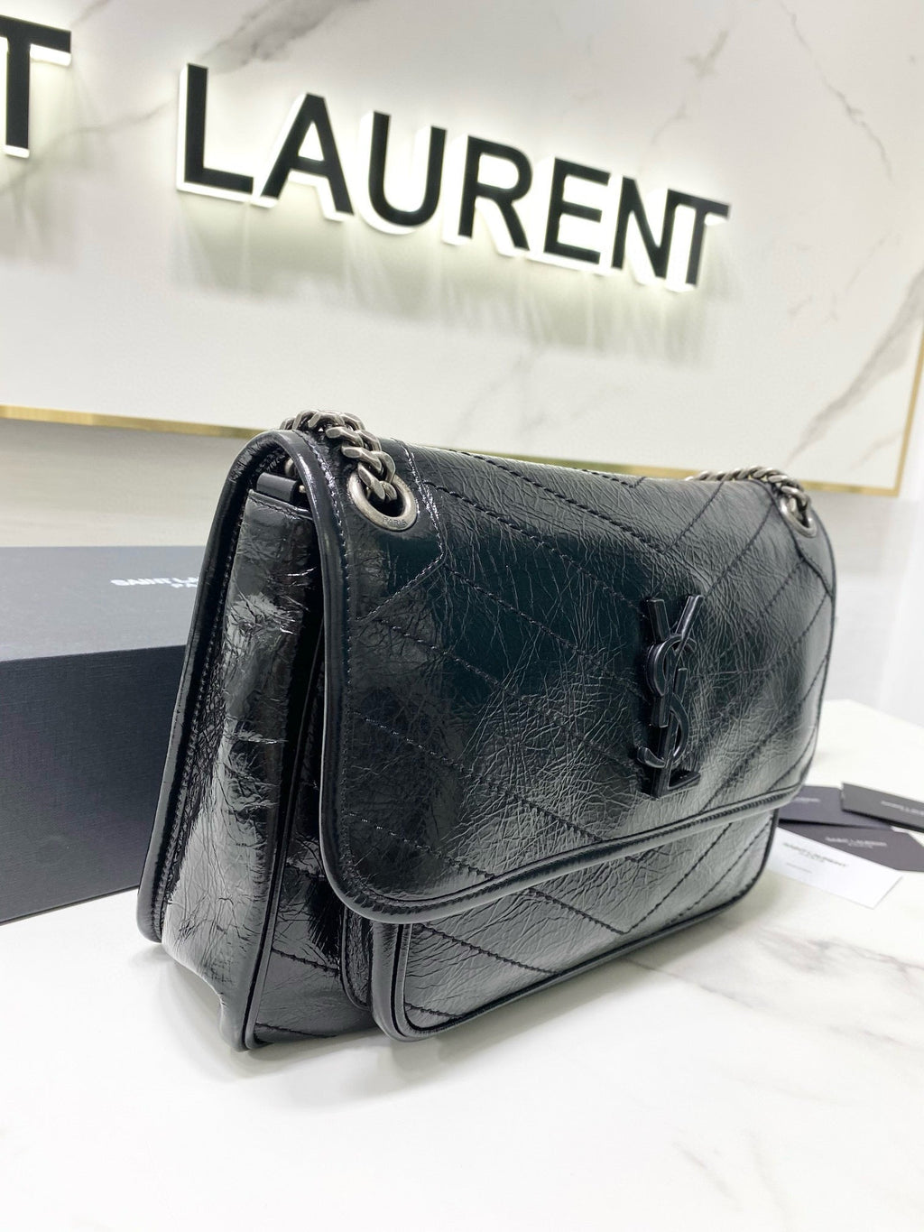 Saint Laurent Medium Niki 28 in Black Calfskin Chain Bag High-End