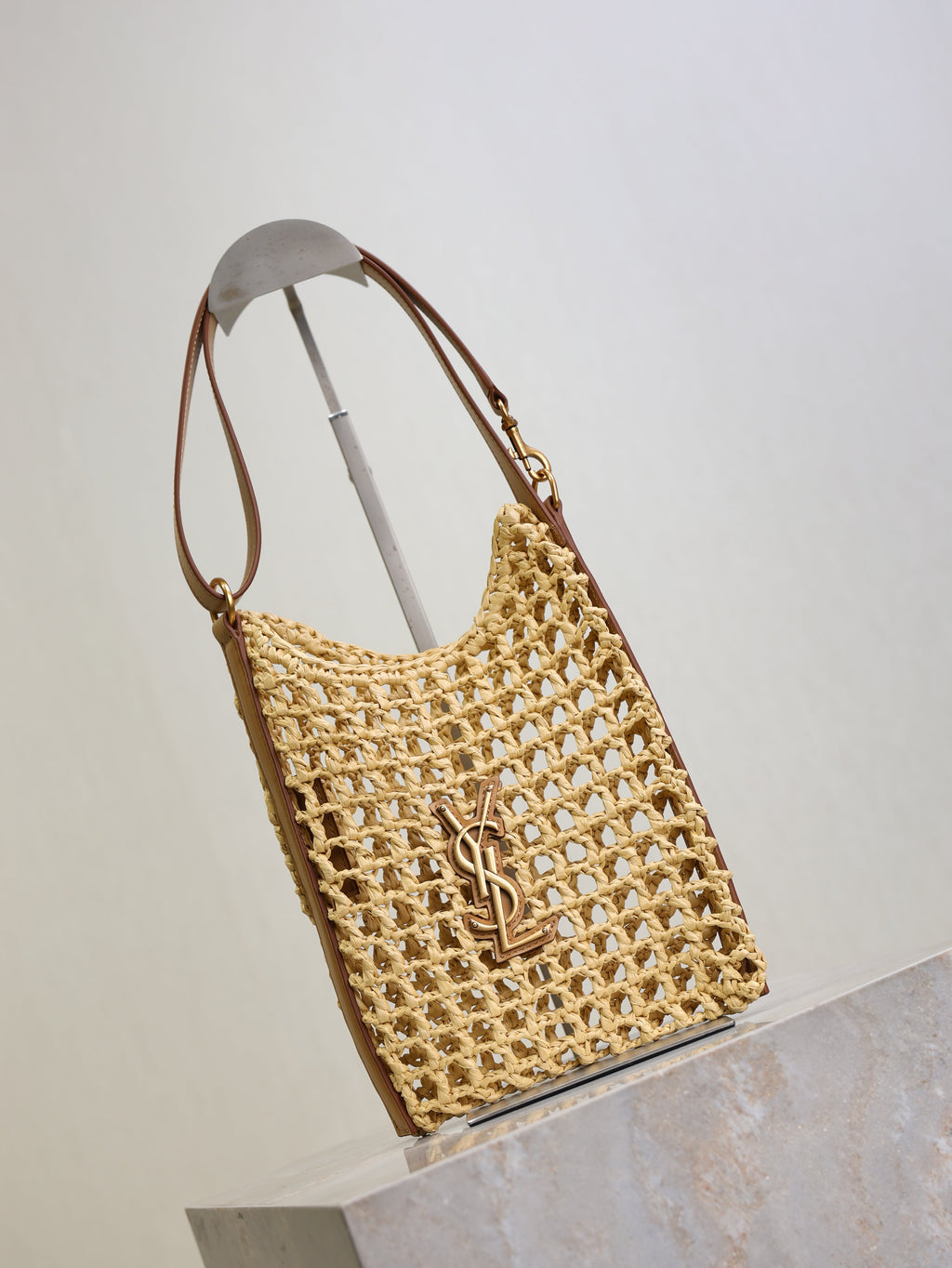 Saint Laurent Oxalis 25 in Raffia Crochet and Leather Vintage Brown Bag
