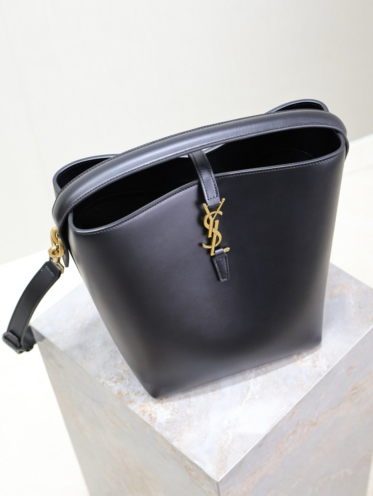 Saint Laurent Le 37 Medium Bucket Bag 26 in Black Calfskin Gold Hardware