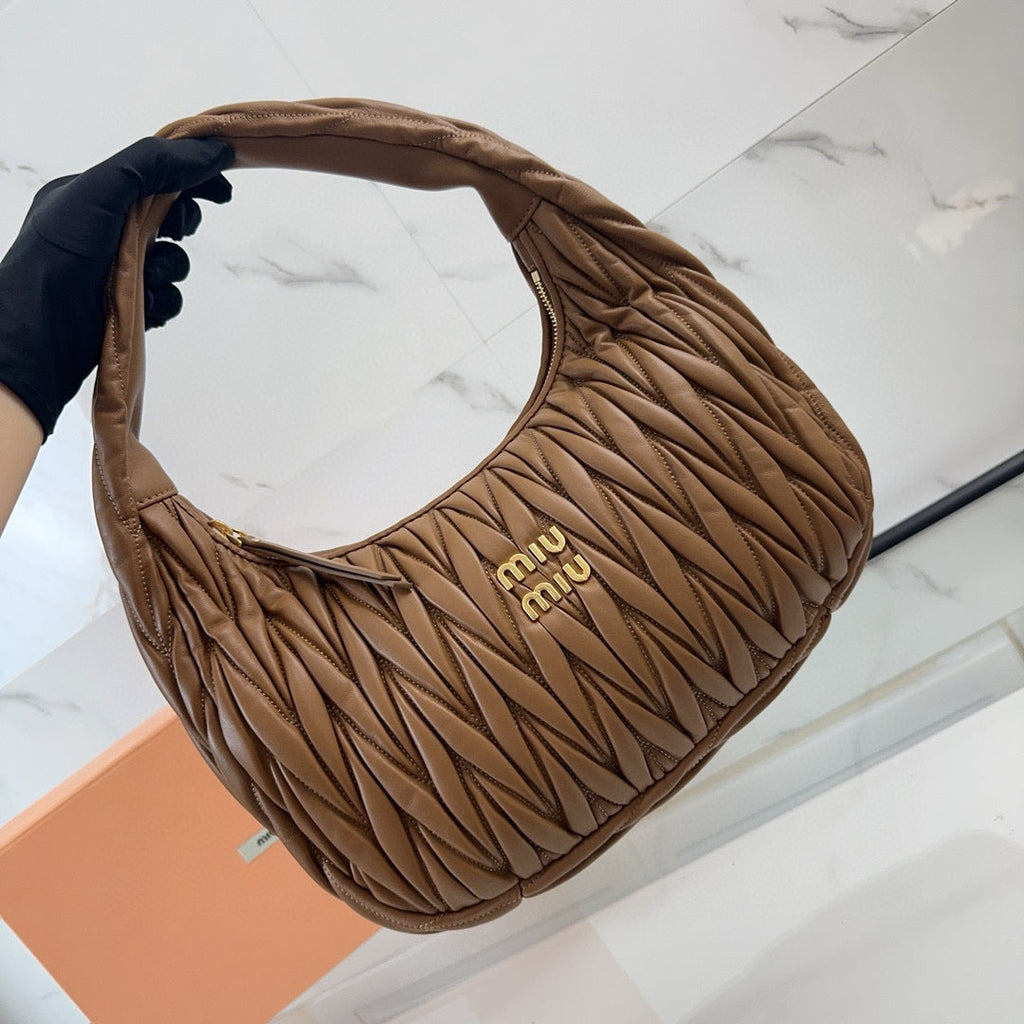 Wander Matelasse 29 Bag in Brown Lambskin