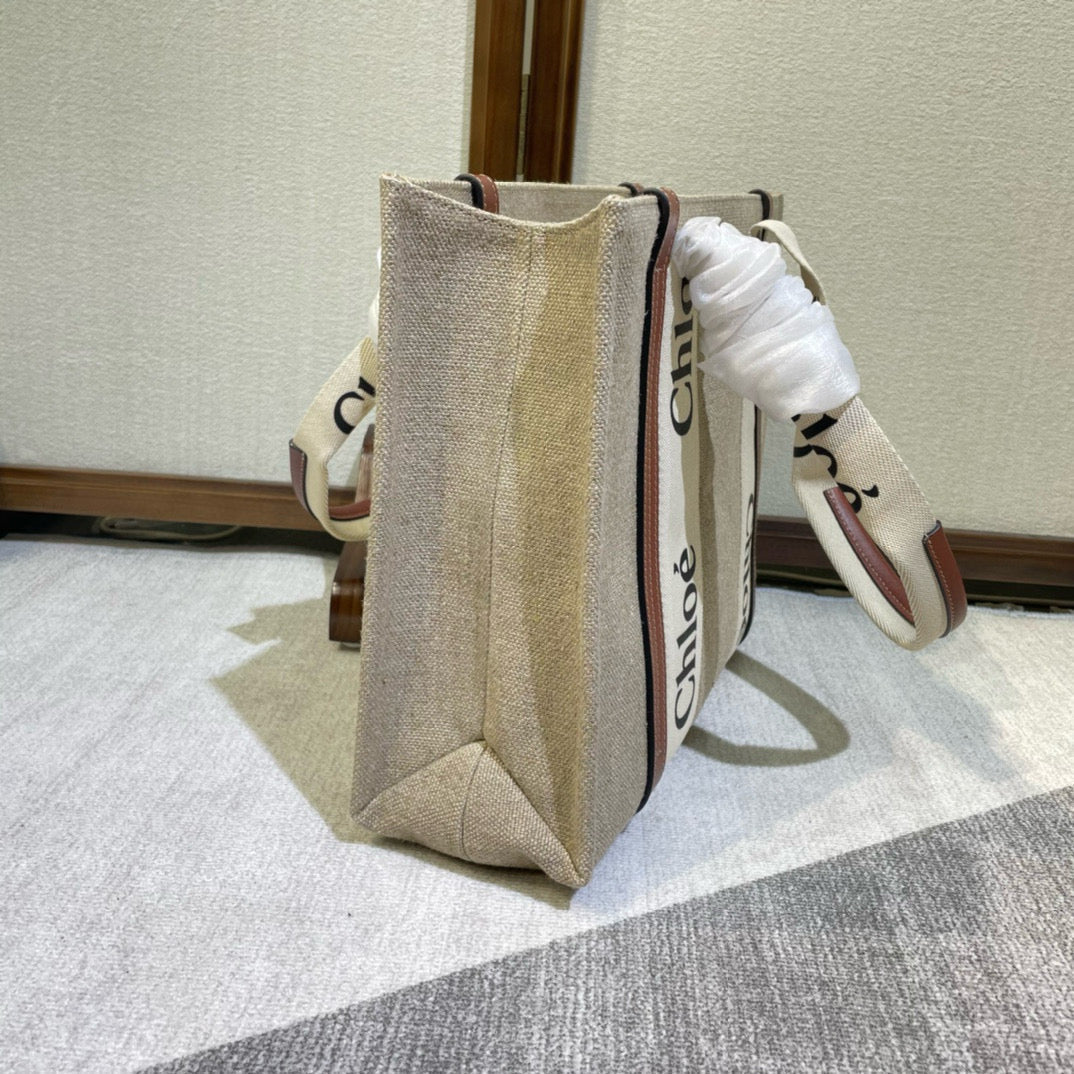 Loewe Woody 37 Bag in Canvas
