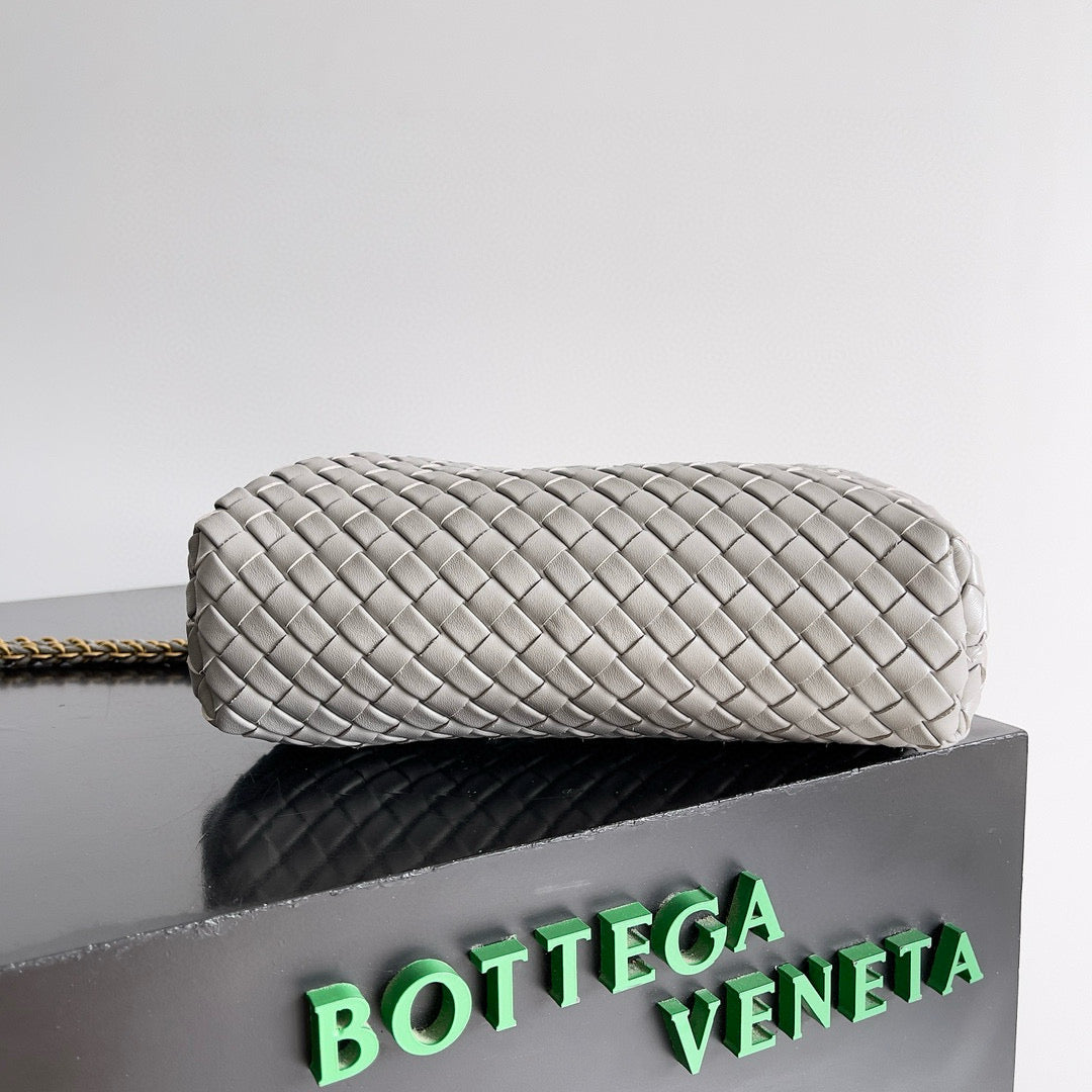 Bottega Veneta Teen Lauren 1980 with Chain 27 Pearl Calfskin Ghw Bag
