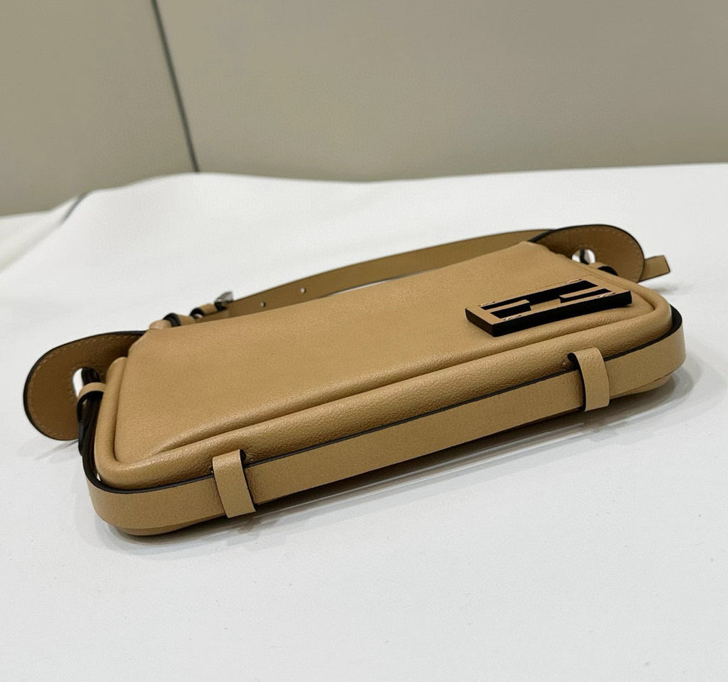 Fendi Simply Mini 22 in Light Brown Grained Calfskin Bag