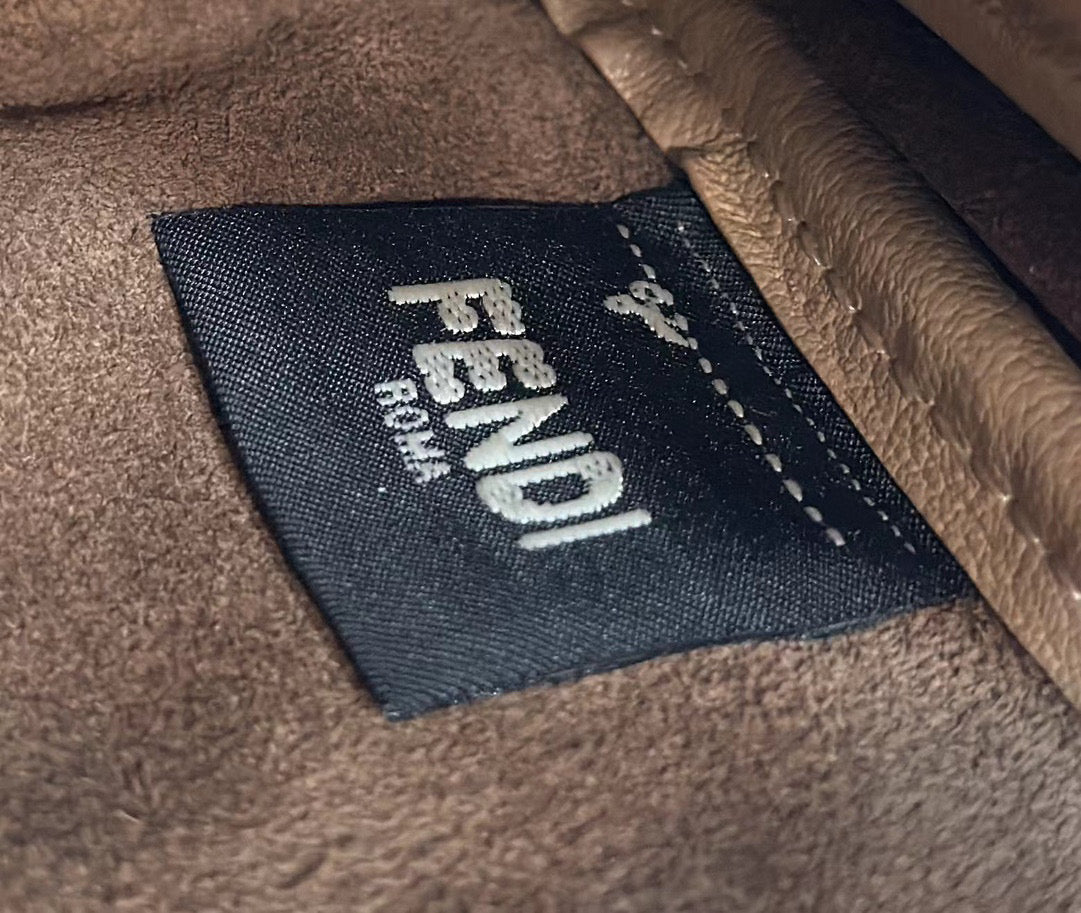 Fendi Simply Mini 22 in Light Brown Grained Calfskin Bag