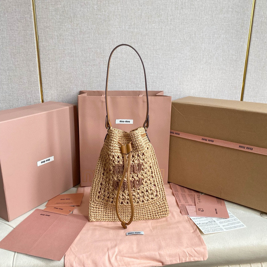 Wander Bucket Bag 23 in Natural Raffia with Leather Trim