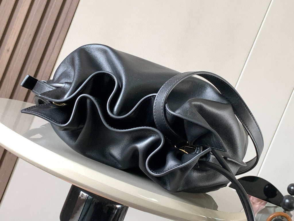 Loewe Medium 30 Flamenco Knot in Black Lambskin Glogo Bag