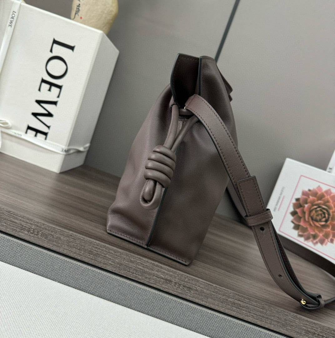 Loewe 30 Flamenco Purse Bucket in Chestnut Brown Calfskin