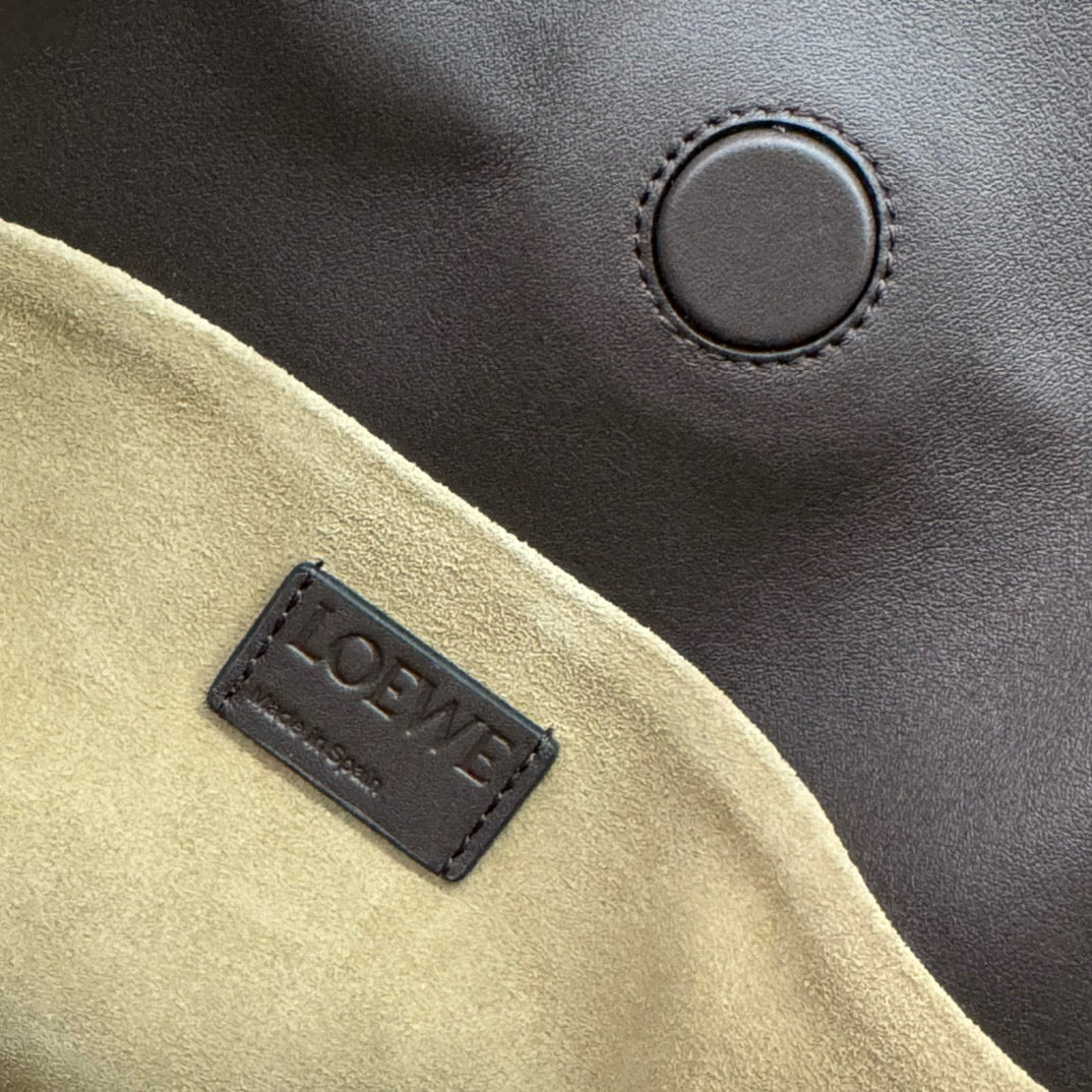Loewe 30 Flamenco Purse Bucket in Chestnut Brown Calfskin