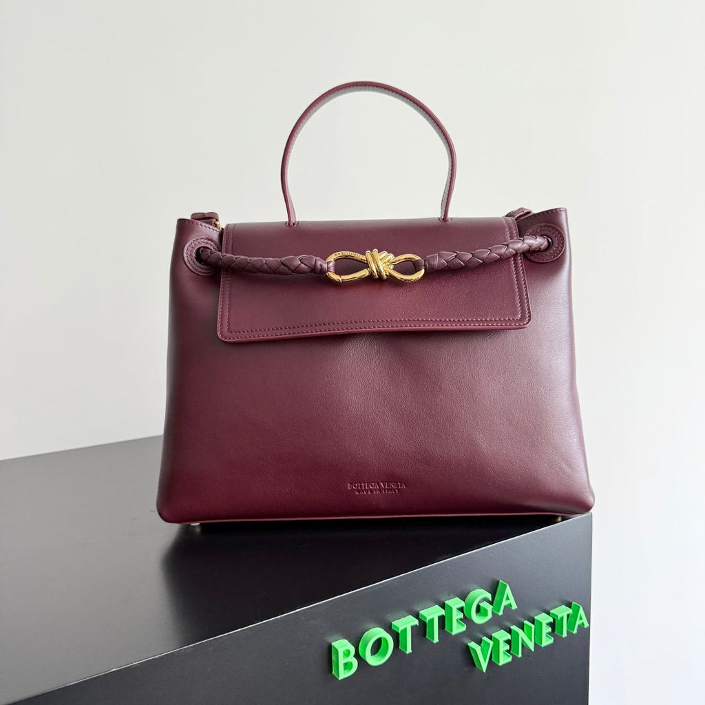 Bottega Veneta Medium Ciao Ciao 34 in Burgundy Calfskin Bag