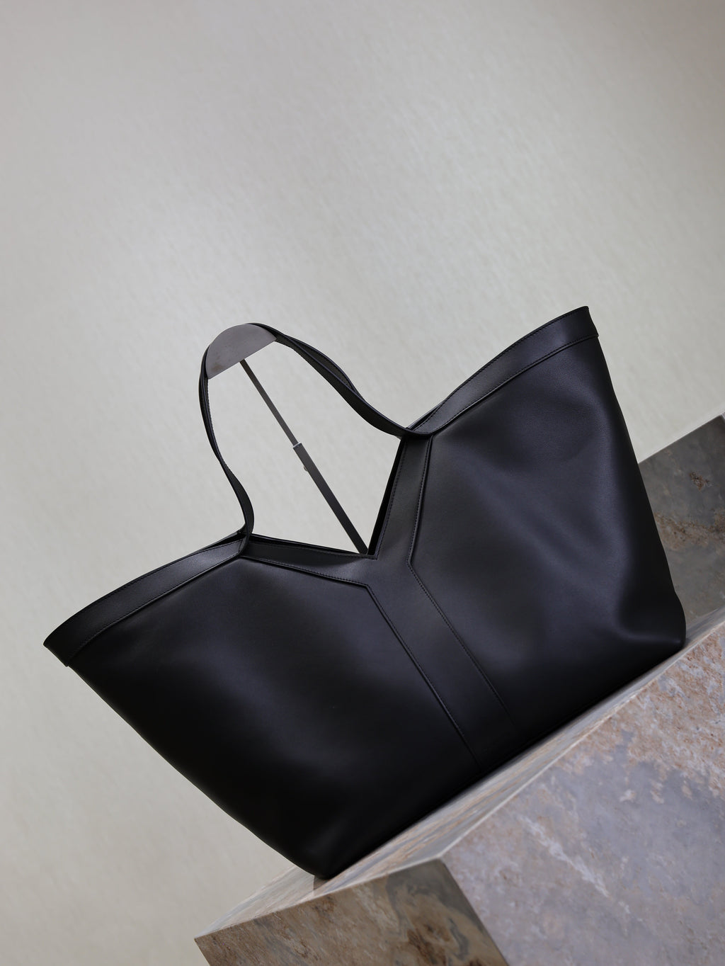 Saint Laurent 25S Y Tote 50 in Black Calfskin Gold Hardware