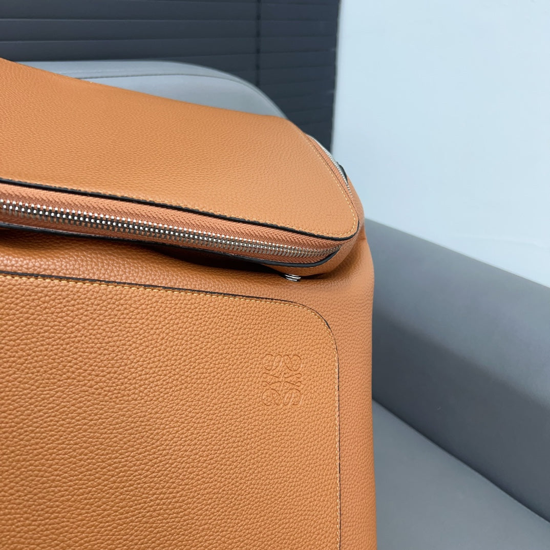 Loewe Goya Backpack 41 in Warm Desert Grained Calfskin