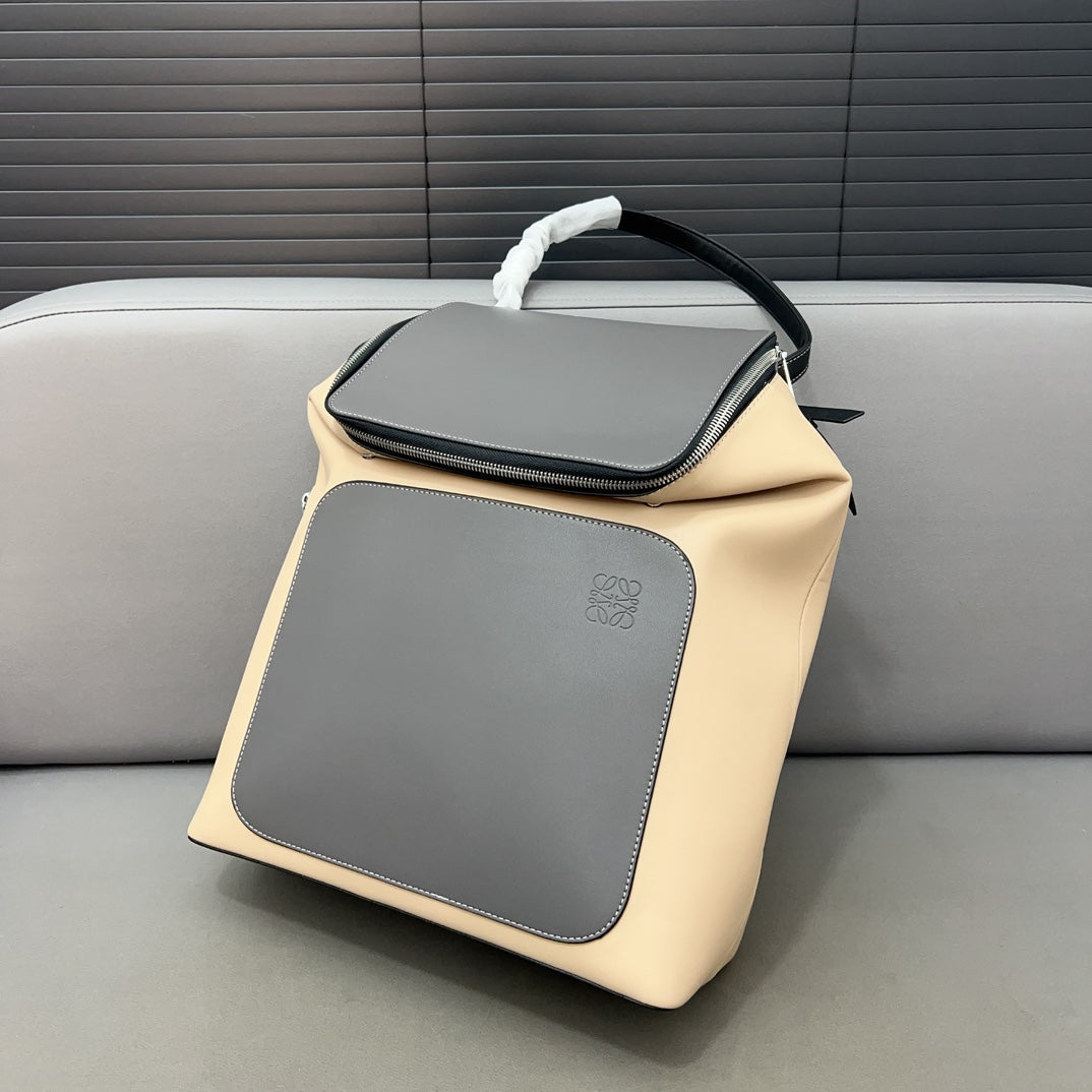 Loewe Goya Backpack 41 in Black Mix Beige Grained Calfskin