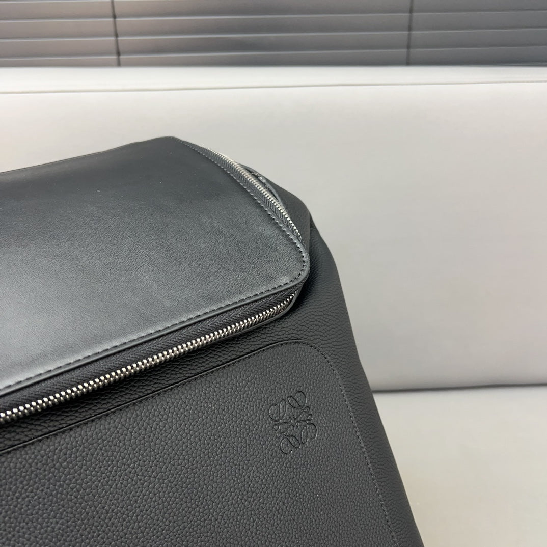 Loewe Goya Backpack 41 in Black Grained Calfskin