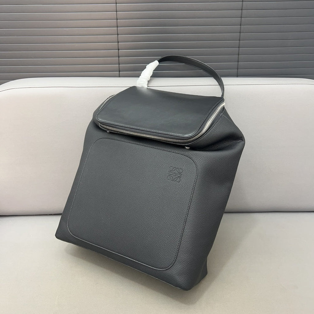 Loewe Goya Backpack 41 in Black Grained Calfskin