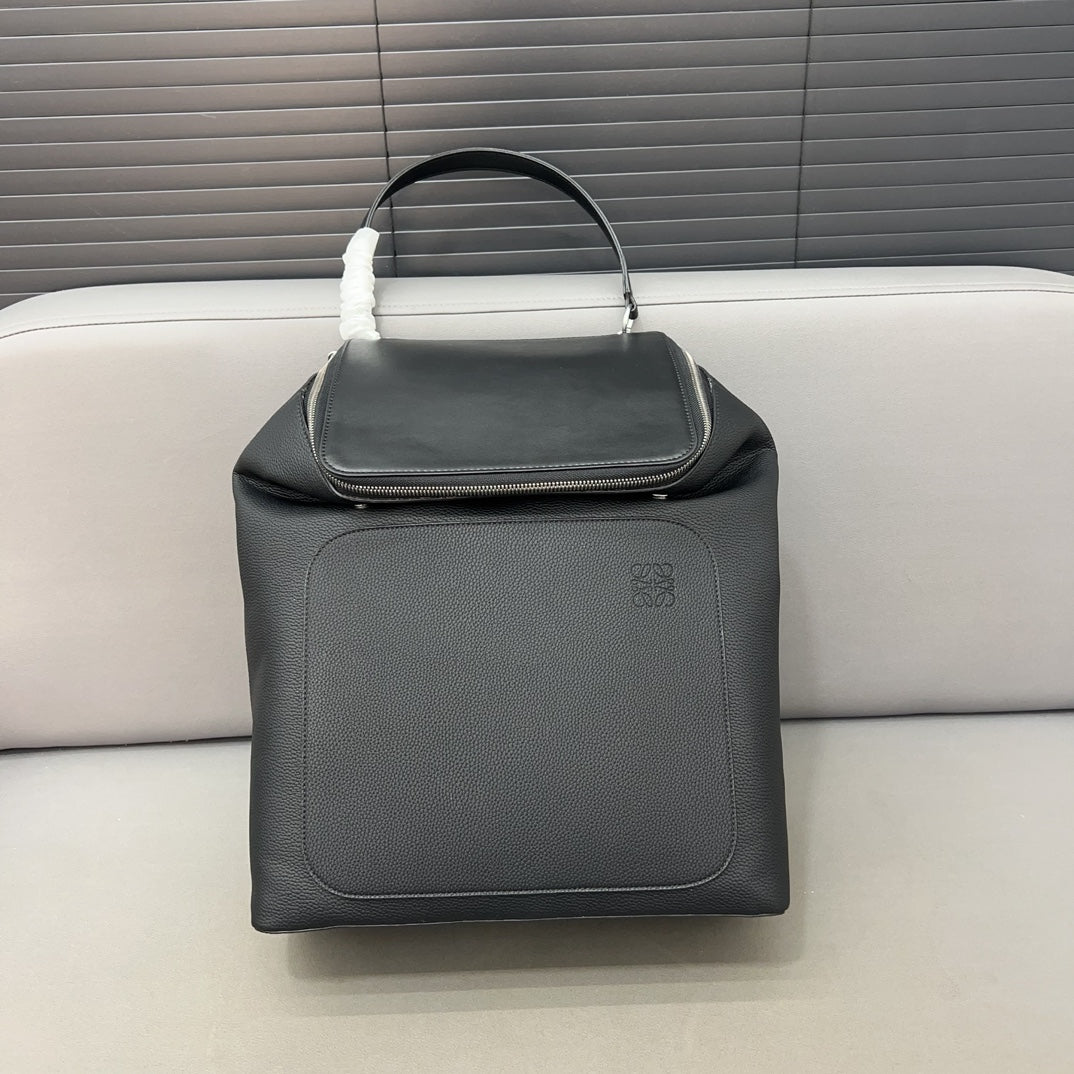 Loewe Goya Backpack 41 in Black Grained Calfskin