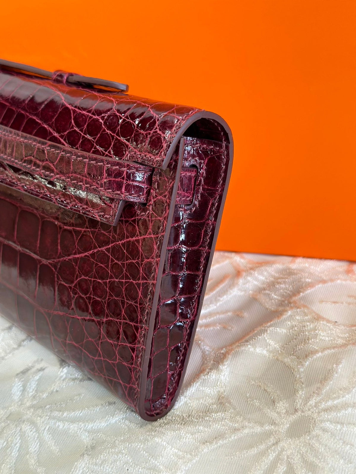 Hermes Kelly Cut 31 in Sangria Purple Shinny Alligator Leather with Silver Hardware Bag