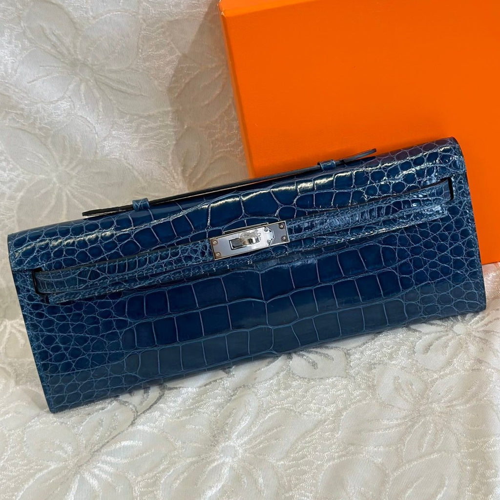 Hermes Kelly Cut 31 in Navy Blue Shinny Alligator Leather with Silver Hardware Bag