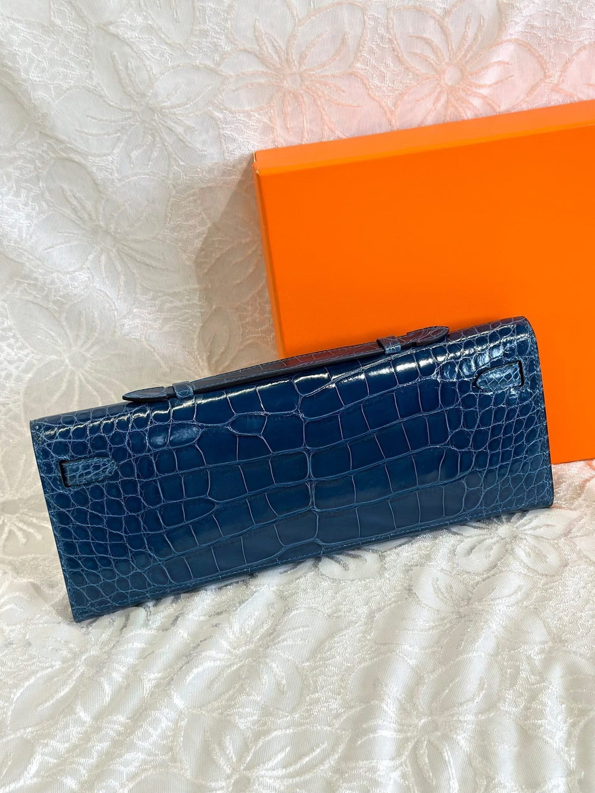 Hermes Kelly Cut 31 in Navy Blue Shinny Alligator Leather with Silver Hardware Bag
