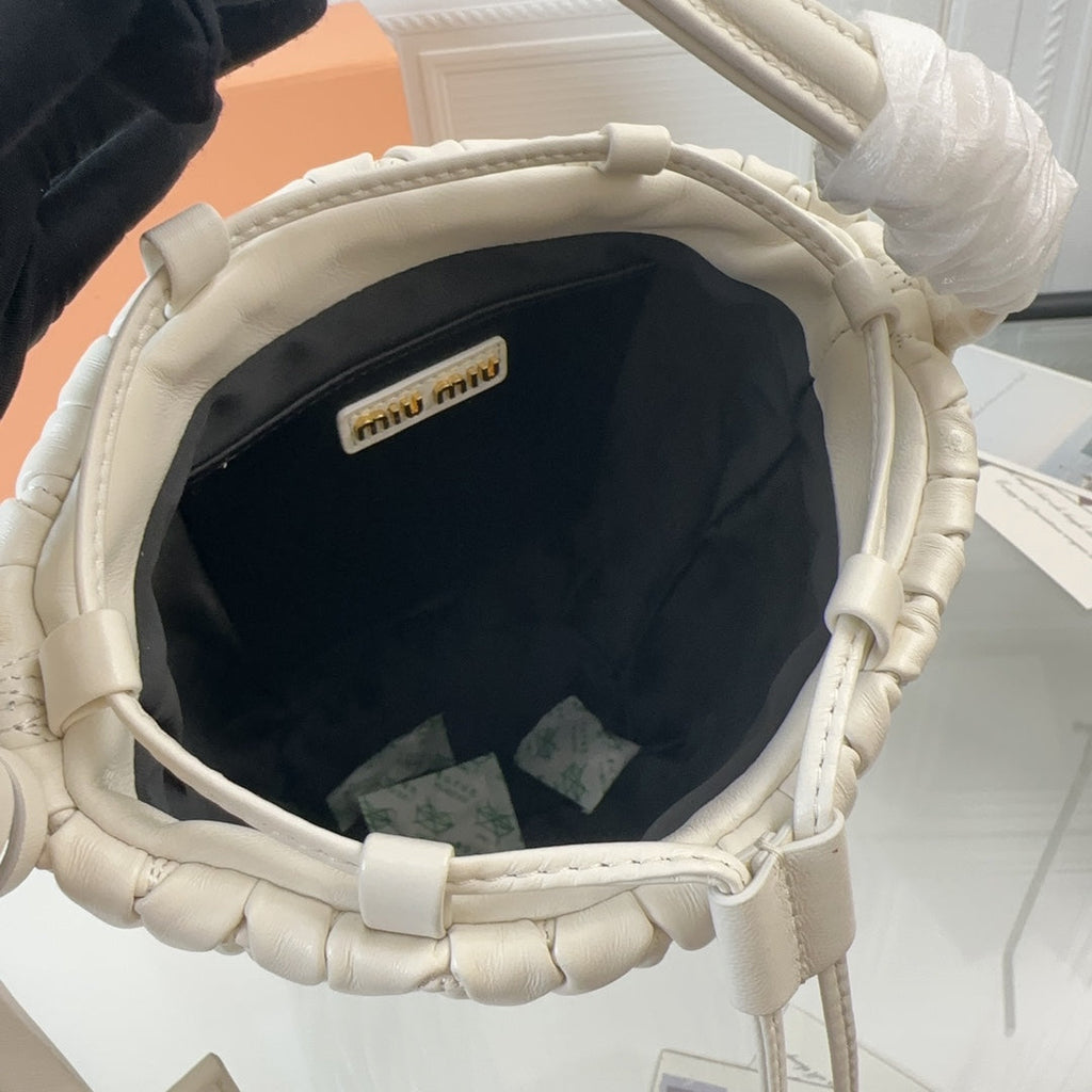 Matelassé Handbag 20 in White Lambskin